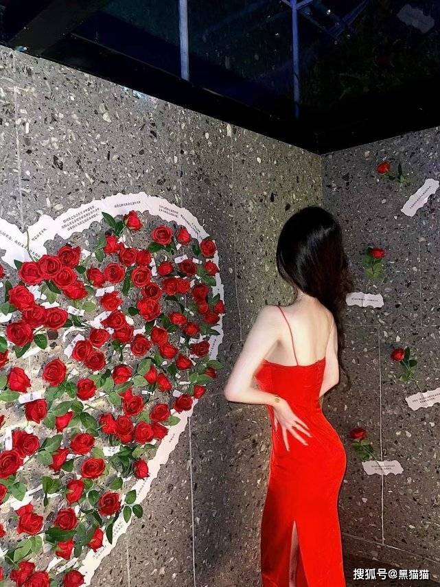 惨！币圈女孩子借钱炒币爆仓<strong></p>
<p>炒币技巧</strong>，然后下海了……