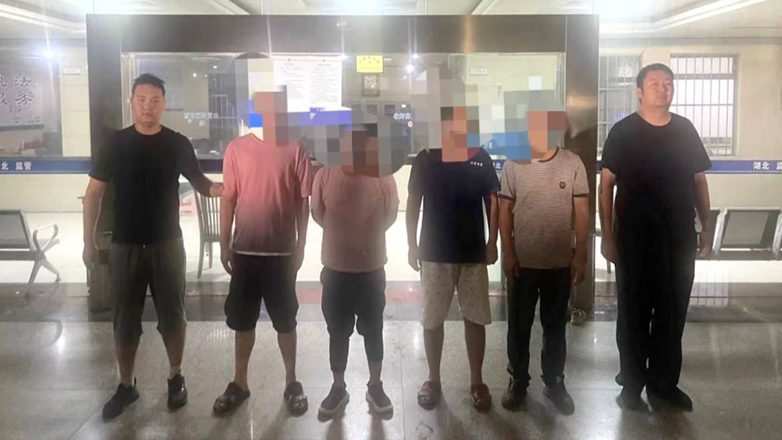 亮剑<strong></p>
<p>外汇非法经营</strong>！湖北鄂州警方铁腕整治非法经营成品油