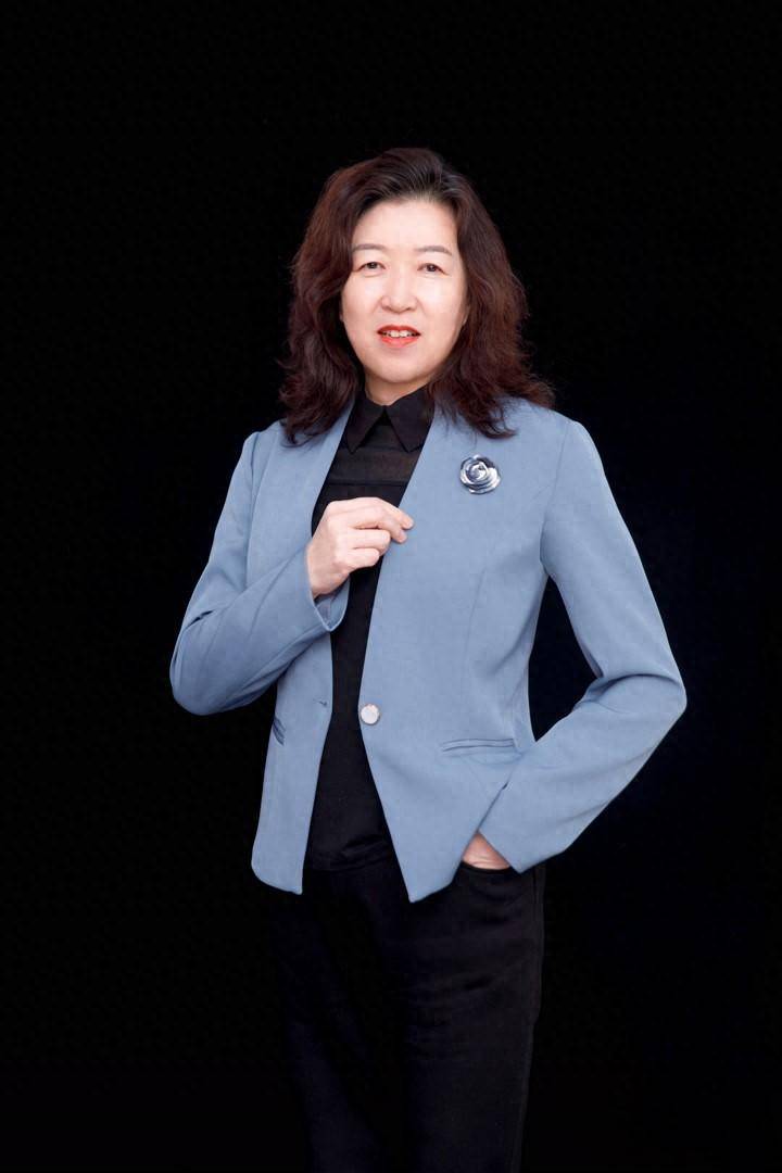 刘爱巧：跨界融合<strong></p>
<p>爱币网</strong>，构建家禽行业首个产业互联网平台