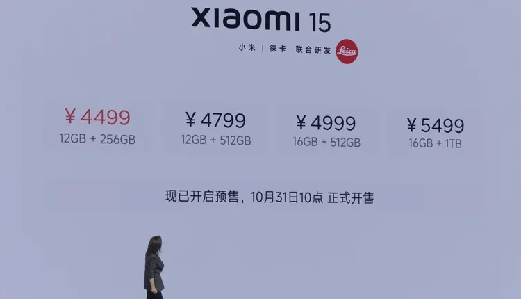 4499元起售！小米新款手机将全面支持苹果设备<strong></p>
<p>OKBIT</strong>，网友：来抢苹果用户了