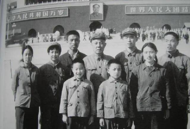 开国上将苏振华同志三子苏柏楠病逝<strong></p>
<p>UPUPEX</strong>，享年73岁