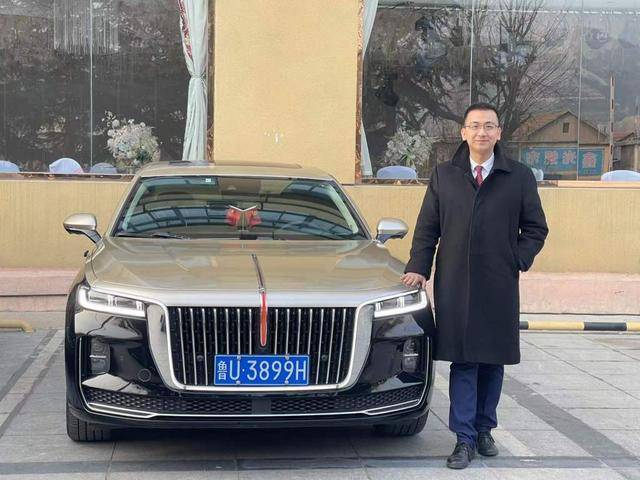 开着4家啤酒厂还跑网约车<strong></p>
<p>BiBoss</strong>，青岛有群“非典型性网约车司机”