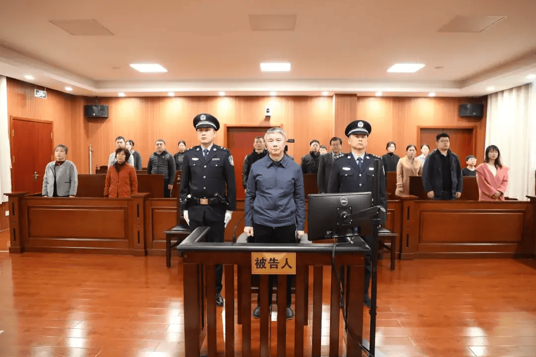 受贿5299万余元<strong></p>
<p>波特全球站</strong>，山东省人大常委会原委员崔洪刚，获刑十四年六个月