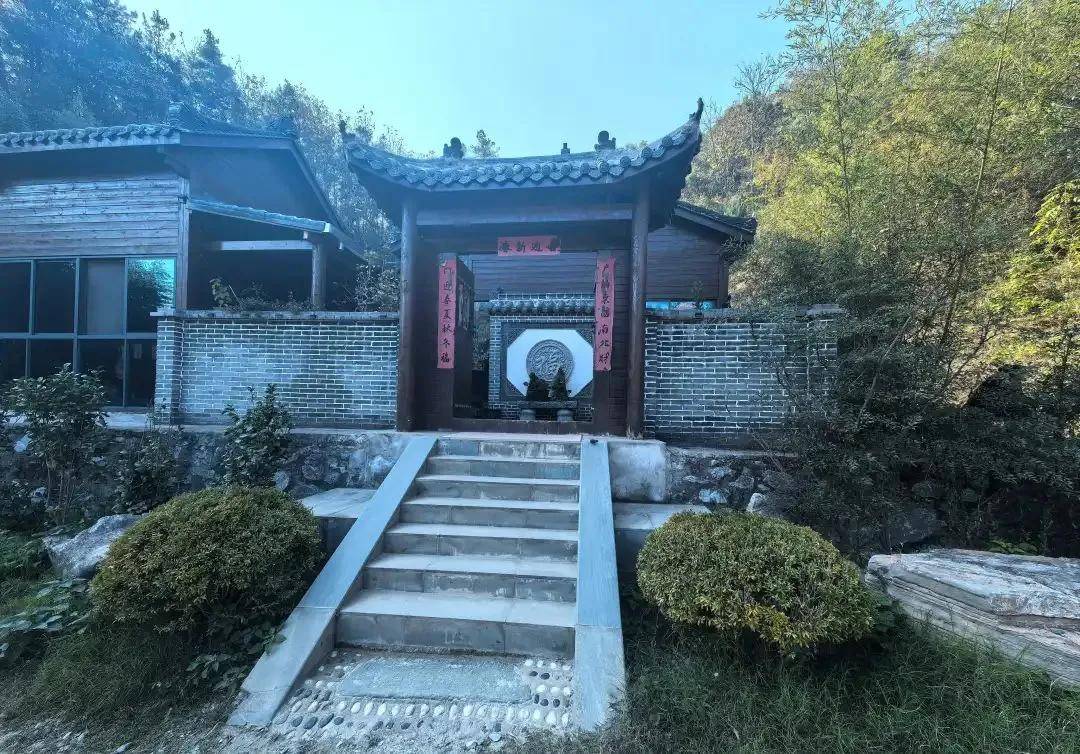 药王谷开诊1个多月15名患者死亡<strong></p>
<p>BeeX</strong>，官方通报：已立案，正开展全面调查