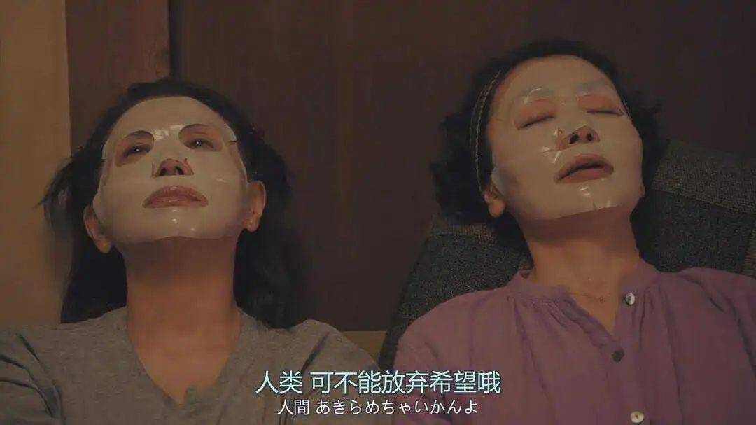 95后为了啃老<strong></p>
<p>BeeX</strong>，开始假装考公