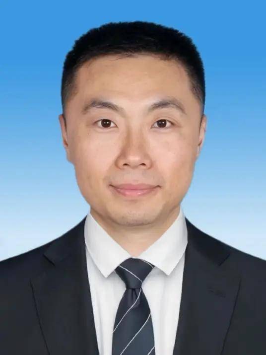 吴泽桐任珠海市代理市长<strong></p>
<p>BTHEx</strong>，乔雷任珠海市公安局局长