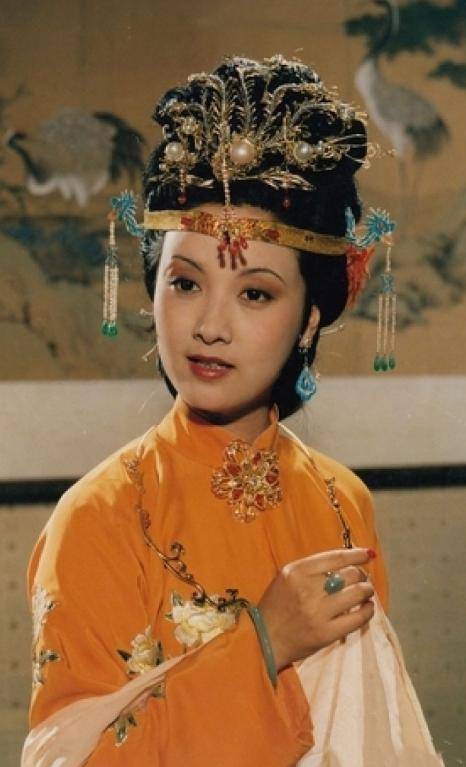 贾惜春：陈晓旭当年是装的<strong></p>
<p>BXMEX</strong>，不然演不了林黛玉，我是装得不够彻底