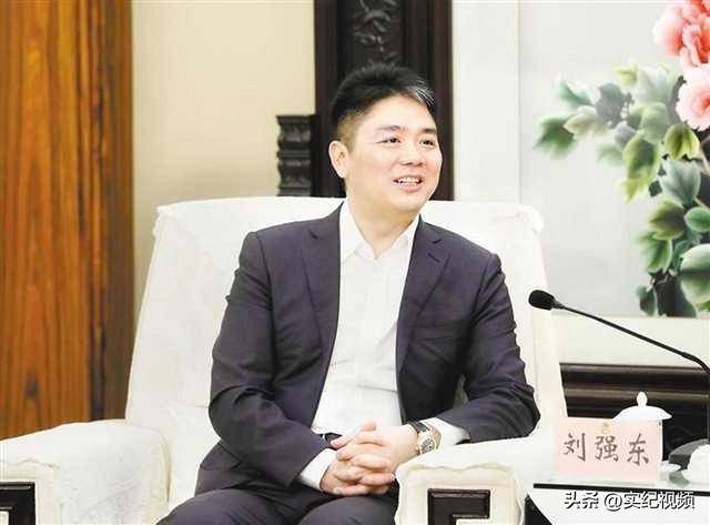 坐拥742亿<strong></p>
<p>BafeEx</strong>，却救不了43岁妹妹！把外甥当亲子，一年给100万抚养费