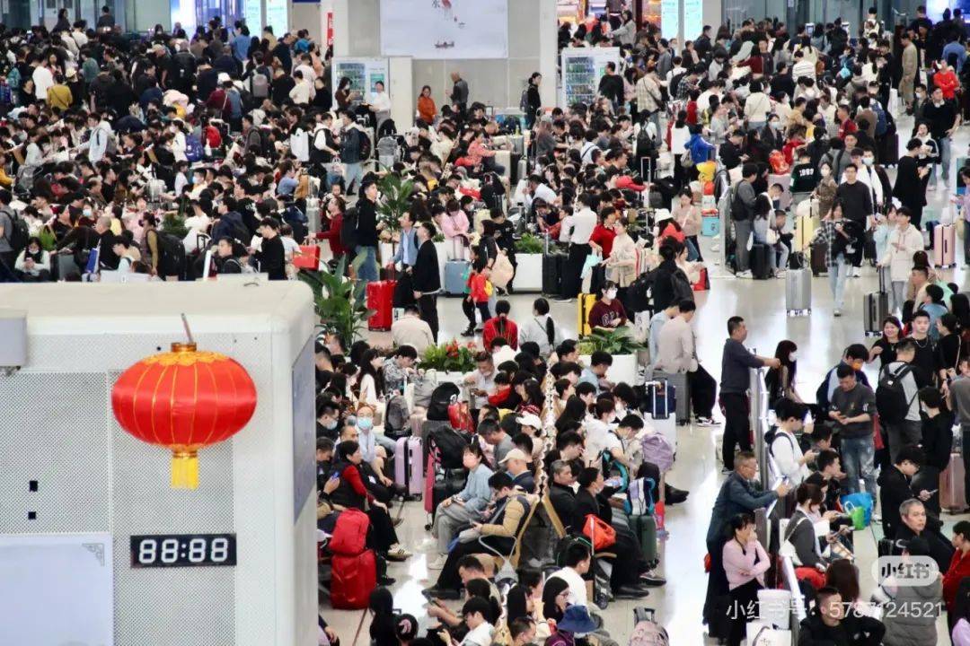 凌晨被挤爆<strong></p>
<p>鲸交所</strong>！深圳高铁站人人人人人！网友：一定要提前到！这些旅客注意
