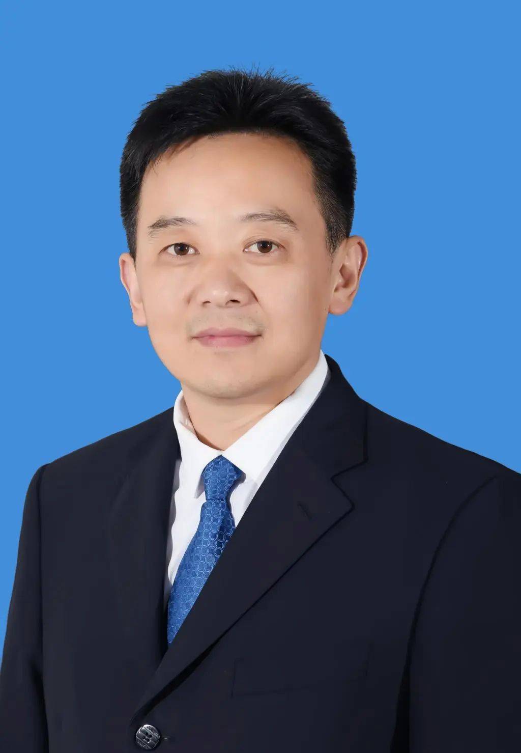 安徽省委决定<strong></p>
<p>SIGEN</strong>！干部职务调整！