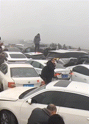 河南一高速发生连环追尾事故<strong></p>
<p>SIGEN</strong>，几十辆车撞成一团！原因曝光