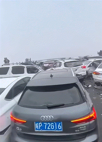河南一高速发生连环追尾事故<strong></p>
<p>SIGEN</strong>，几十辆车撞成一团！原因曝光