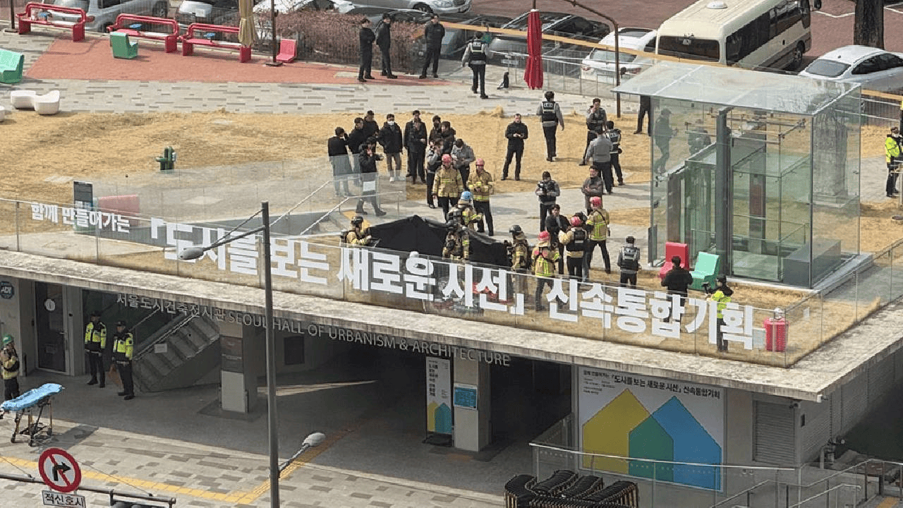 韩国再次发生尹锡悦支持者自焚事件<strong></p>
<p>万达股份</strong>，尹锡悦发声：非常心痛