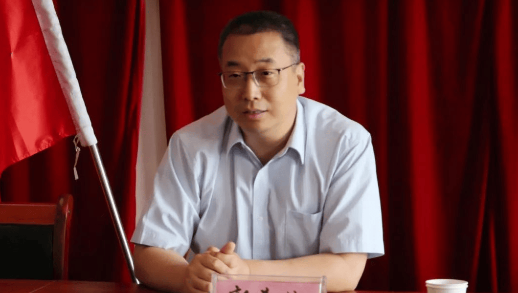 中央提级巡视第二天<strong></p>
<p>东南亚</strong>，昆明2人落马