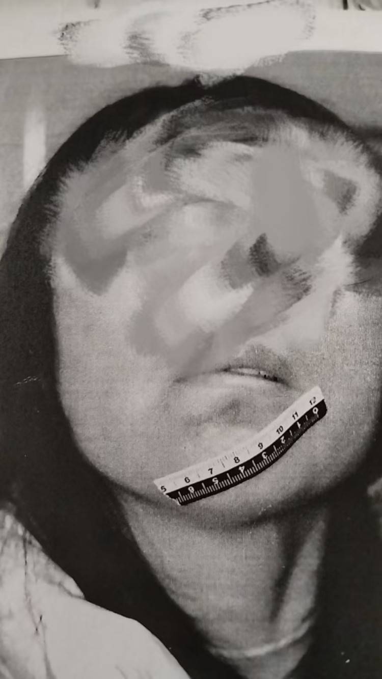 男粉丝咬伤女主播后写条子：赔“十万元”还是赔“十5元”<strong></p>
<p>海南</strong>？