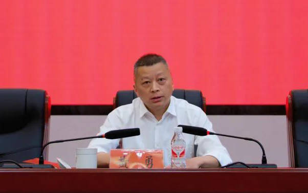 县委原书记被查14天后<strong></p>
<p>花生</strong>，县人大常委会主任落马