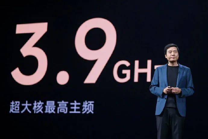 雷军发文称芯片团队实力相当强<strong></p>
<p>啤酒</strong>，Arm官网：玄戒O1芯片由小米自主研发