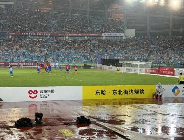 常州一烧烤店花10万赞助苏超<strong></p>
<p>山药</strong>，因系唯一个体赞助商爆火，附近商户：之前生意一直好