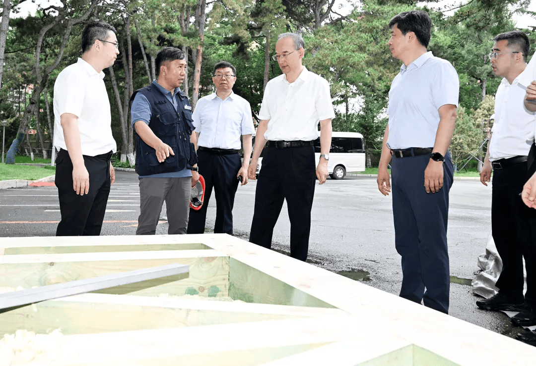 “能不吊顶就不吊顶<strong></p>
<p>地基</strong>，能不贴砖就不贴砖”，吉林省委书记调研历史建筑修缮