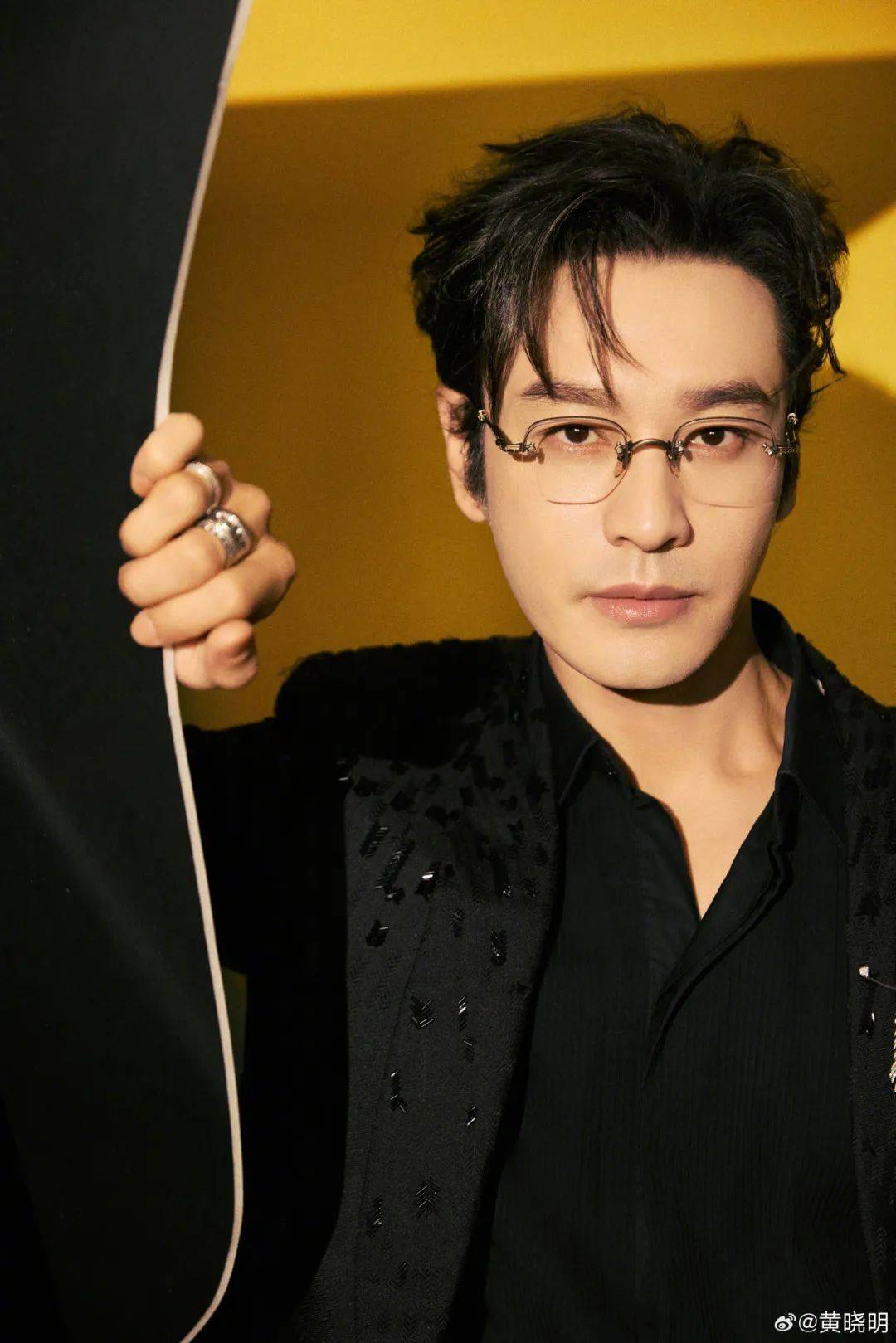 已确认：是知名演员黄晓明<strong></p>
<p>地基</strong>！