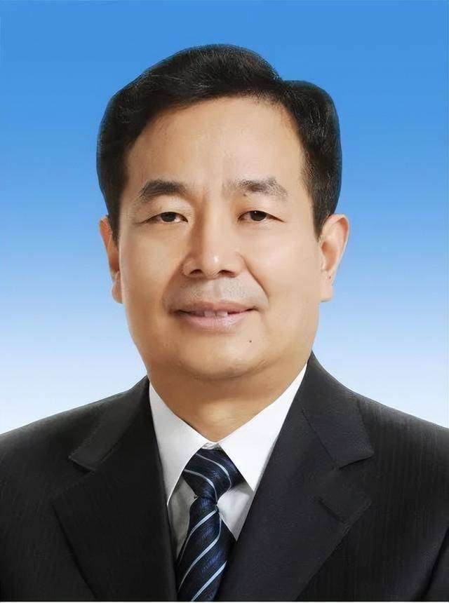曾任中央纪委副书记的他<strong></p>
<p>地基</strong>，已任新疆维吾尔自治区党委书记