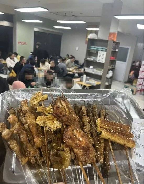 中国足球最“穷”赞助商：我没有滔天的背景<strong></p>
<p>okex认证</strong>，借了5000块钱才过的年
