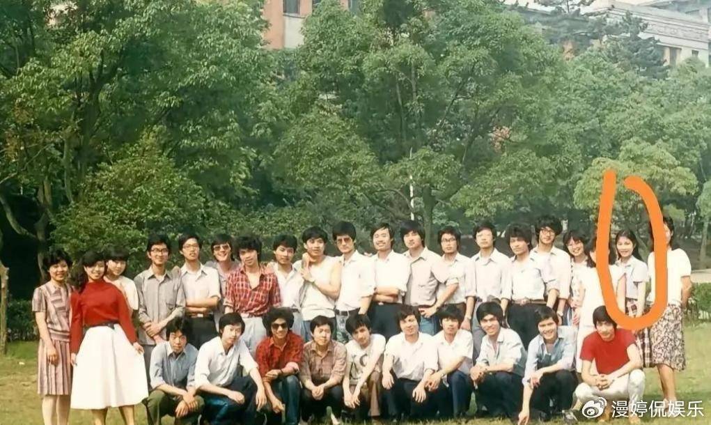 杜建英大学旧照曝光<strong></p>
<p>okex欧易官网国际版</strong>，难怪能上位！两儿子名字暗藏深意，手握股权