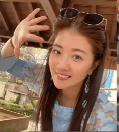 女艺人撞警逃逸被当场压制<strong></p>
<p>okex</strong>，躺地大喊“不能呼吸”，事后否认冲撞！