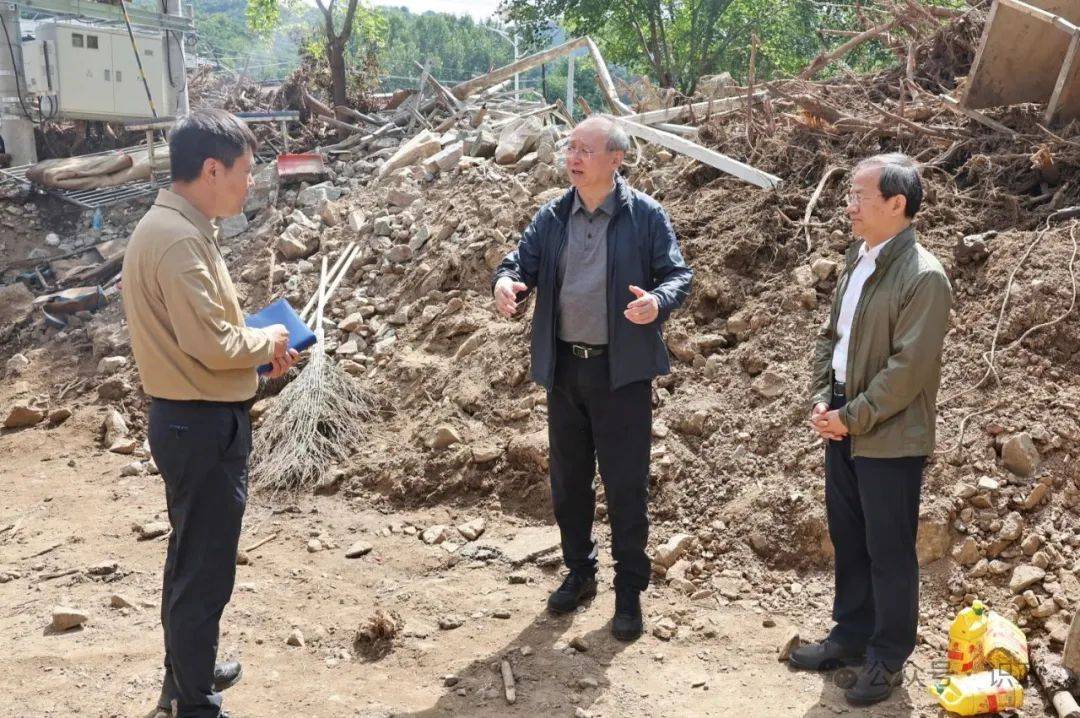北京市委书记尹力、市长殷勇到怀柔区检查灾后恢复重建工作<strong></p>
<p>欧易okex邀请码</strong>，看望慰问尹春燕亲属、受灾群众和抢险救灾一线工作人员