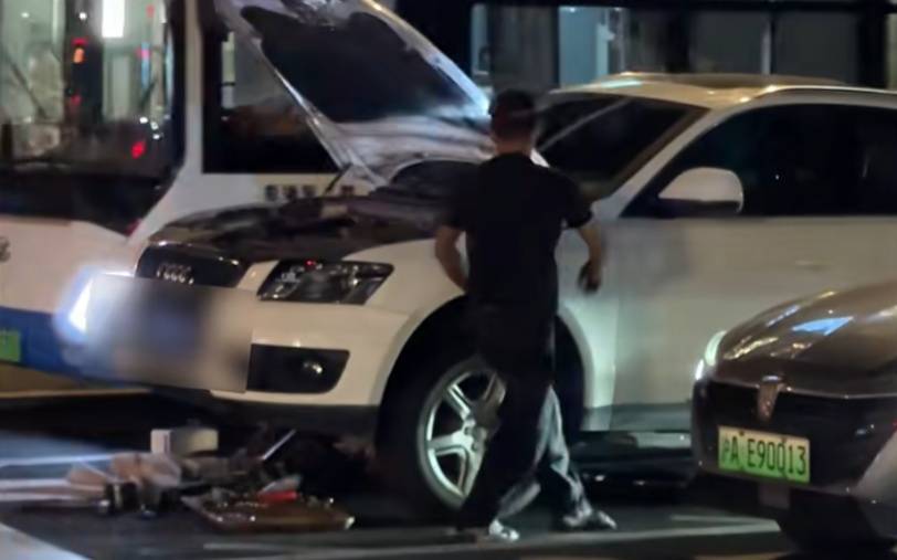 上海警方：王某（男<strong></p>
<p>okex网页版怎么提现</strong>，40岁）、邹某某（男，43岁）被处罚！事发闹市区，这一幕太离谱…