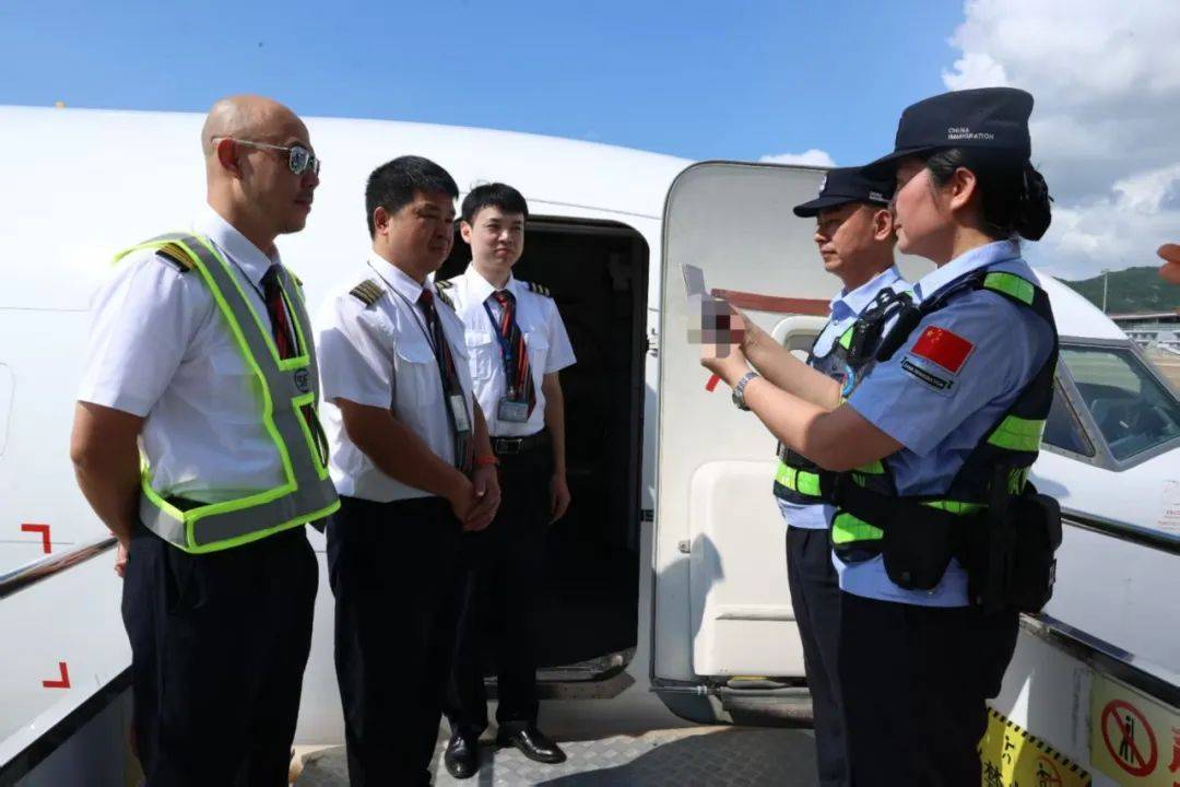 中国留学生因用手机拍照翻译遭拘押<strong></p>
<p>okex香港的地址</strong>，中使馆紧急提醒！【新闻早知道】