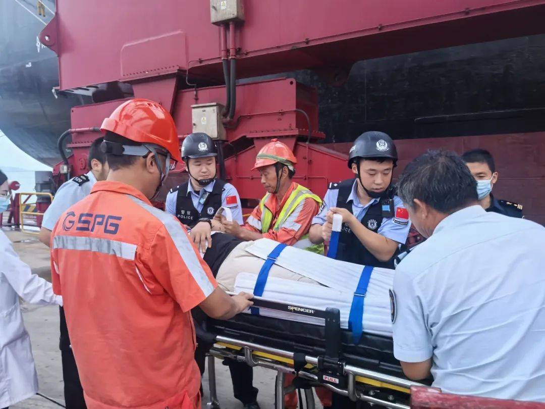 中国留学生因用手机拍照翻译遭拘押<strong></p>
<p>okex香港的地址</strong>，中使馆紧急提醒！【新闻早知道】