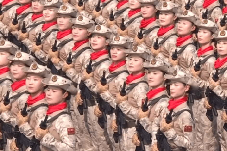 “民兵方队中一眼就认出了她<strong></p>
<p>欧易充值提现</strong>，我们的陈老师！”