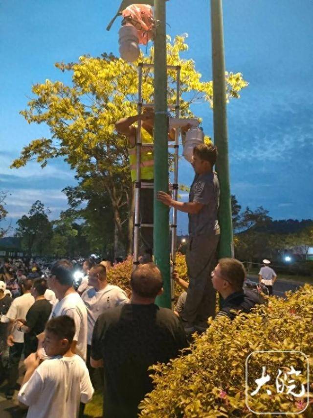 “鸡排哥”联手亲属摆出了5个摊位<strong></p>
<p>okex官网app</strong>，隔壁阜阳摊主利润翻两番！