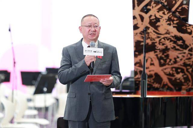 国庆奏响“琴键上的浪漫”<strong></p>
<p>okex买币教程</strong>！深圳美术馆跨界音乐会解锁音画共生新体验