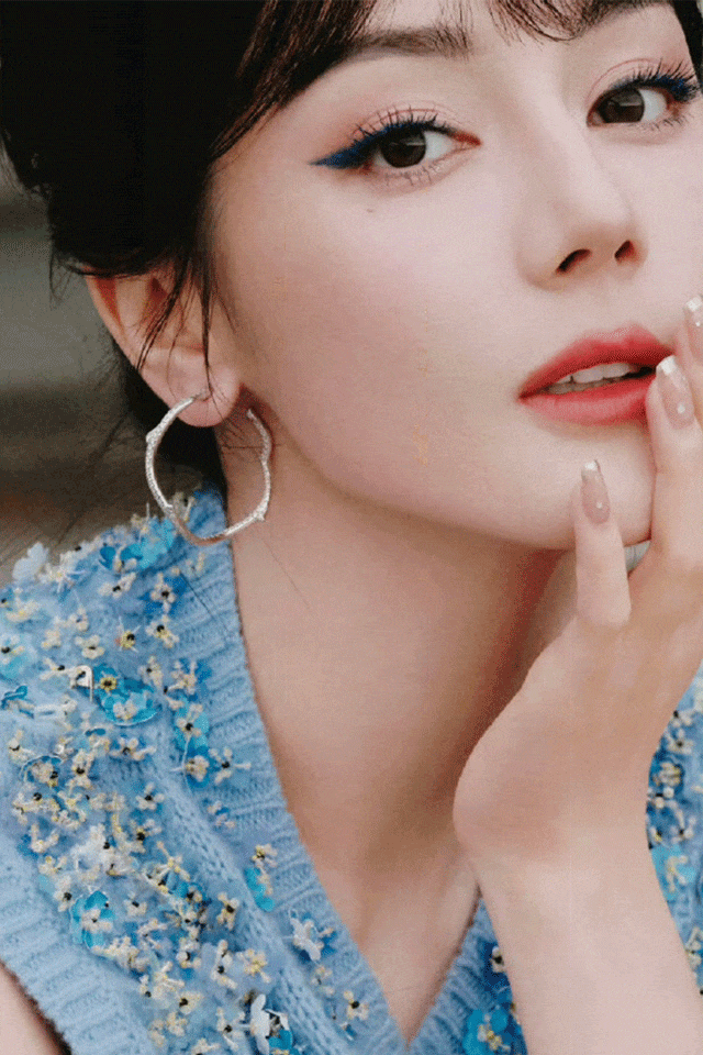 时装周上的女明星<strong></p>
<p>okex中国官网</strong>，秋冬氛围感一键封顶！