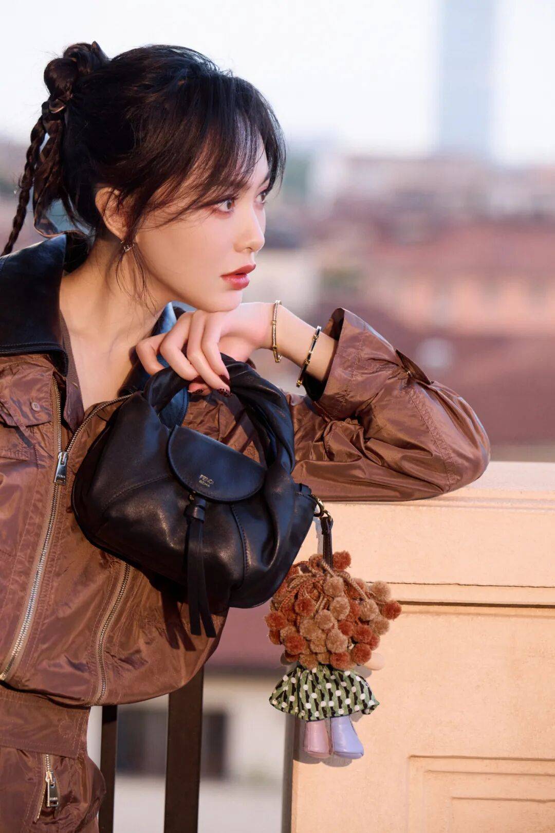 时装周上的女明星<strong></p>
<p>okex中国官网</strong>，秋冬氛围感一键封顶！