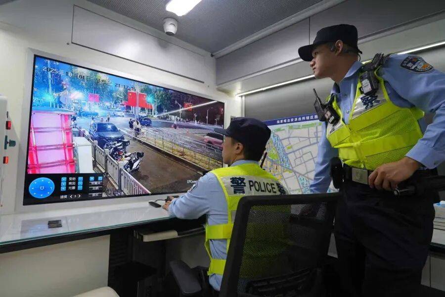 突然群发<strong></p>
<p>okex币官网app</strong>！大批上海市民收到警方短信！全市爆火网红已被锁定...有爸爸因孩子违规被罚款