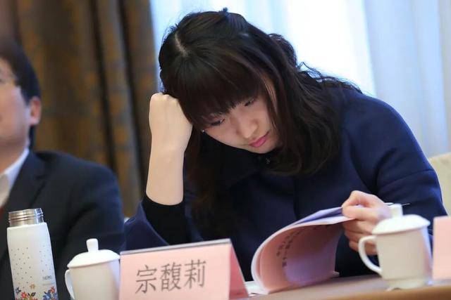 接班后<strong></p>
<p>okex下载</strong>，宗馥莉做错了什么？