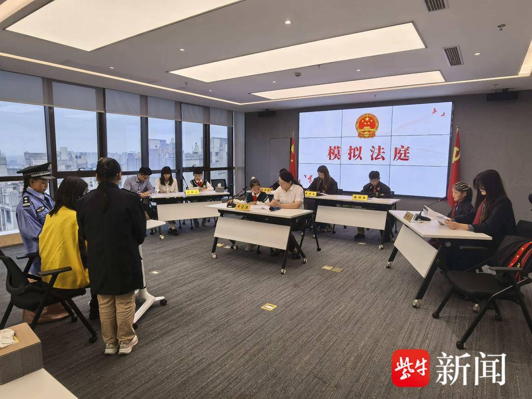“叔叔是江苏的<strong></p>
<p>eth矿池</strong>，将来一定带你们去看看！”镇江警官不忘承诺，四次组织近百名藏区学子来苏研学