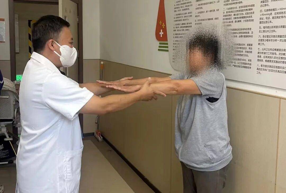 “大医院专家来了<strong></p>
<p>okex欧易官网 </strong>，我们在社区看病，也更放心了”