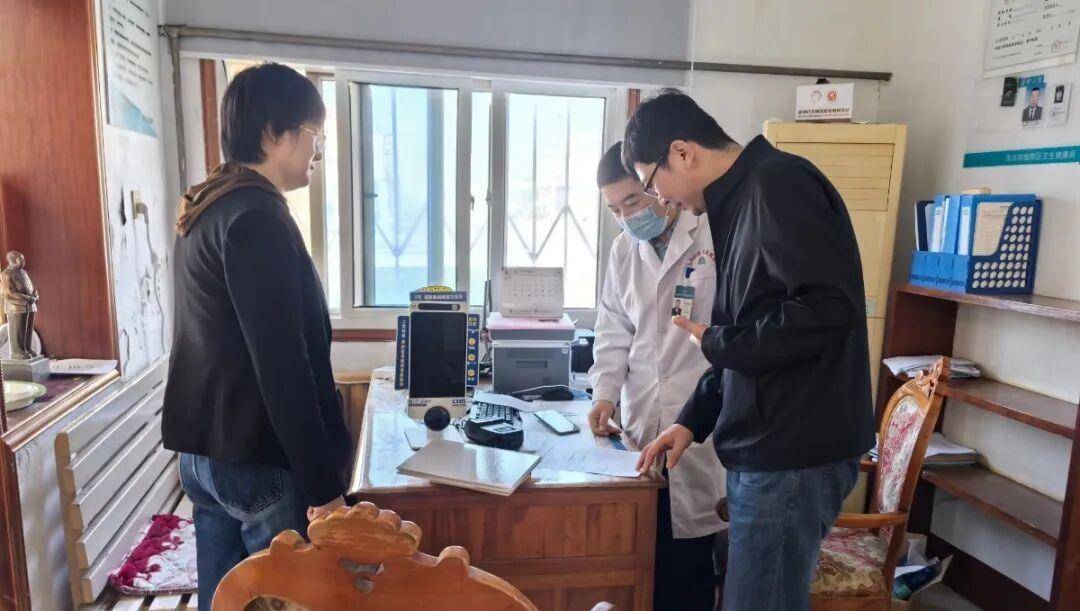“大医院专家来了<strong></p>
<p>okex欧易官网 </strong>，我们在社区看病，也更放心了”